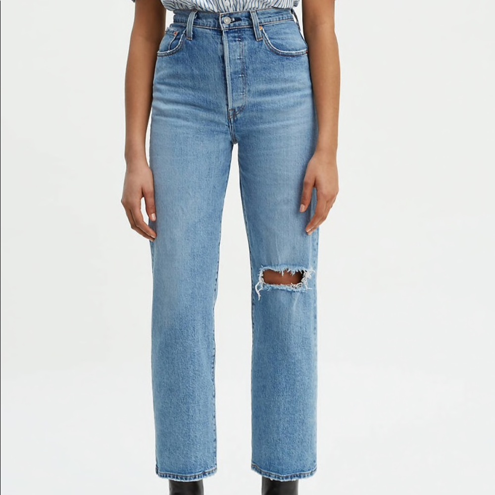 Levi’s Ribcage Jeans